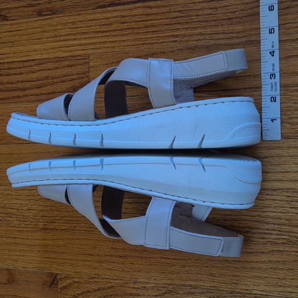 Rizoli Genuine Leather Women's Sandals,  size 9 NWOB - Picture 9 of 11